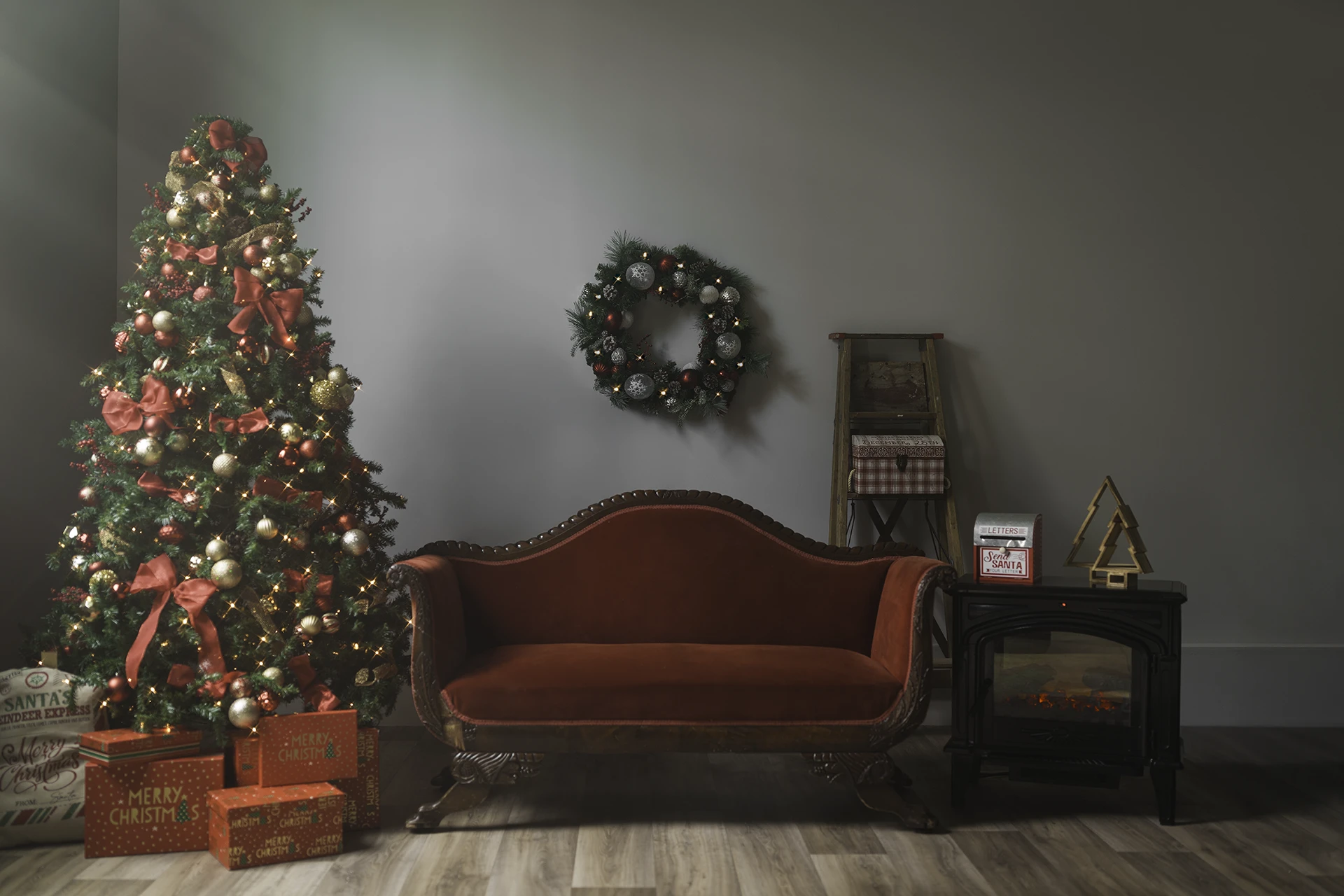 red Christmas photography set