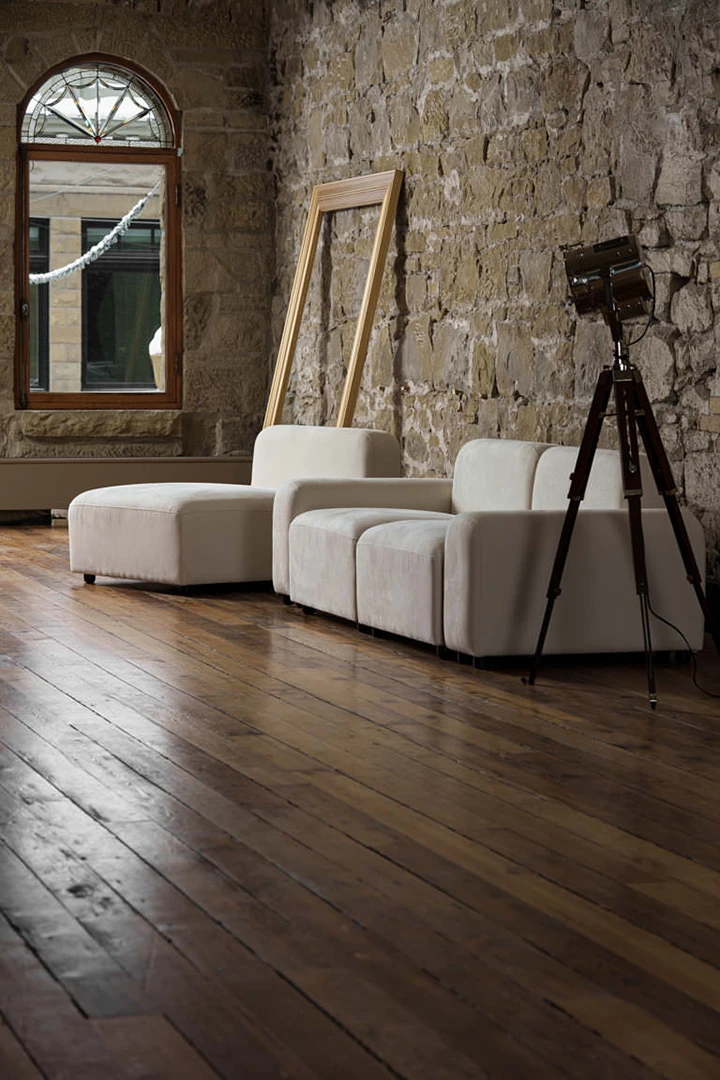 sofa and accessories - photo gear for rent