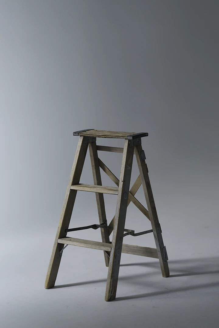 ladder on cyc wall - gear for rent - studio 342